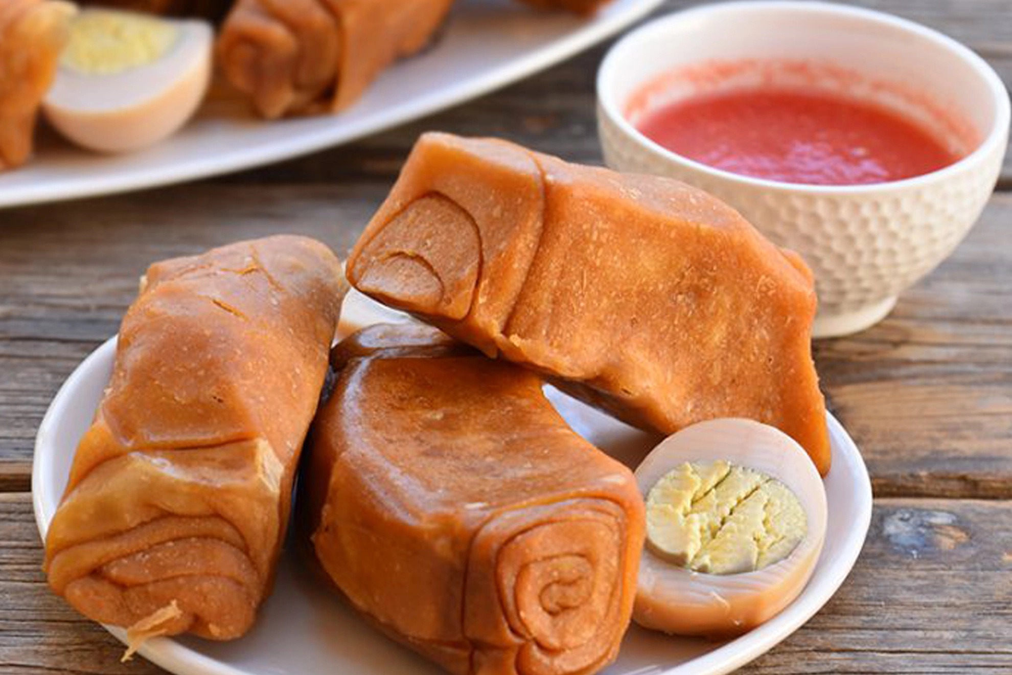 דוכן ג'חנון - ג'חנון תימני עם ביצה וסחוג